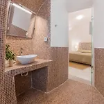 Apartahotel Armeni Luxury 4*