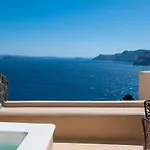 Armeni Luxury Apartahotel