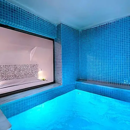 Ξενοδοχείο με διαμερίσματα Armeni Luxury Οία