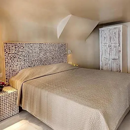 Armeni Luxury Ξενοδοχείο με διαμερίσματα 4*