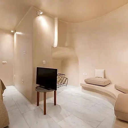 Armeni Luxury Οία