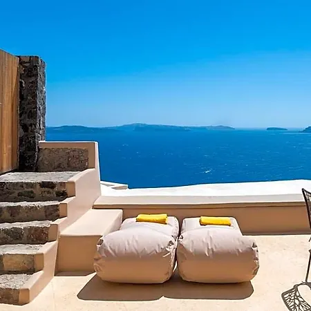 Armeni Luxury Οία