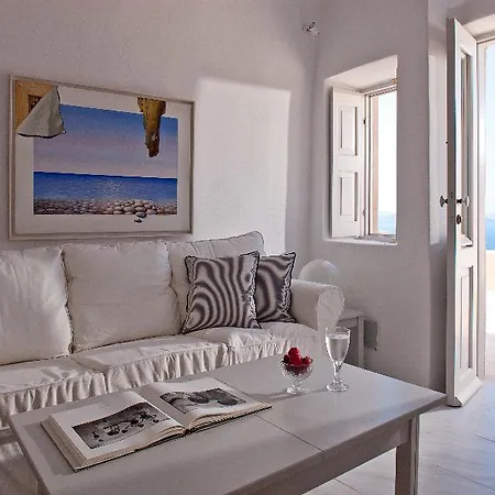 Armeni Luxury Aparthotel 4*