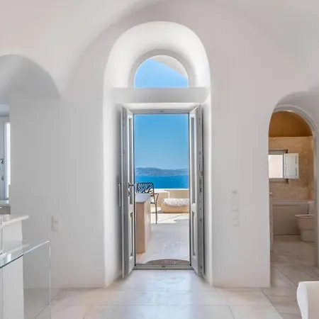 Armeni Luxury Aparthotel 4*