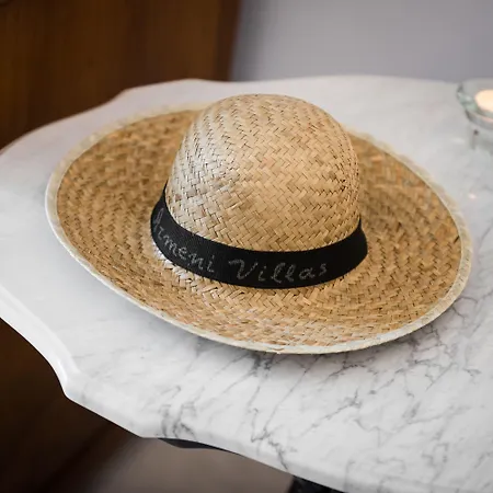 Aparthotel Armeni Luxury 4*