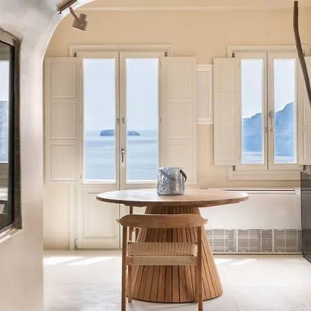 Armeni Luxury Aparthotel 4*