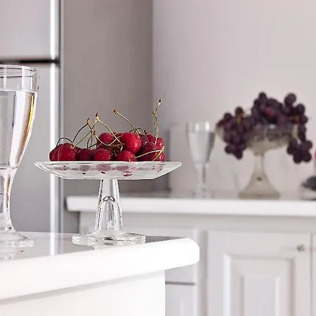 Aparthotel Armeni Luxury 4*