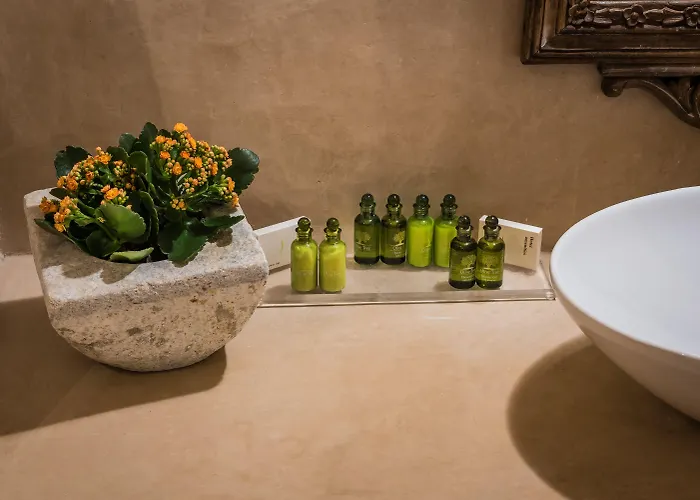 Lägenhetshotell Armeni Luxury 4*