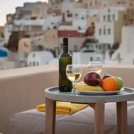 Armeni Luxury Aparthotel Oia